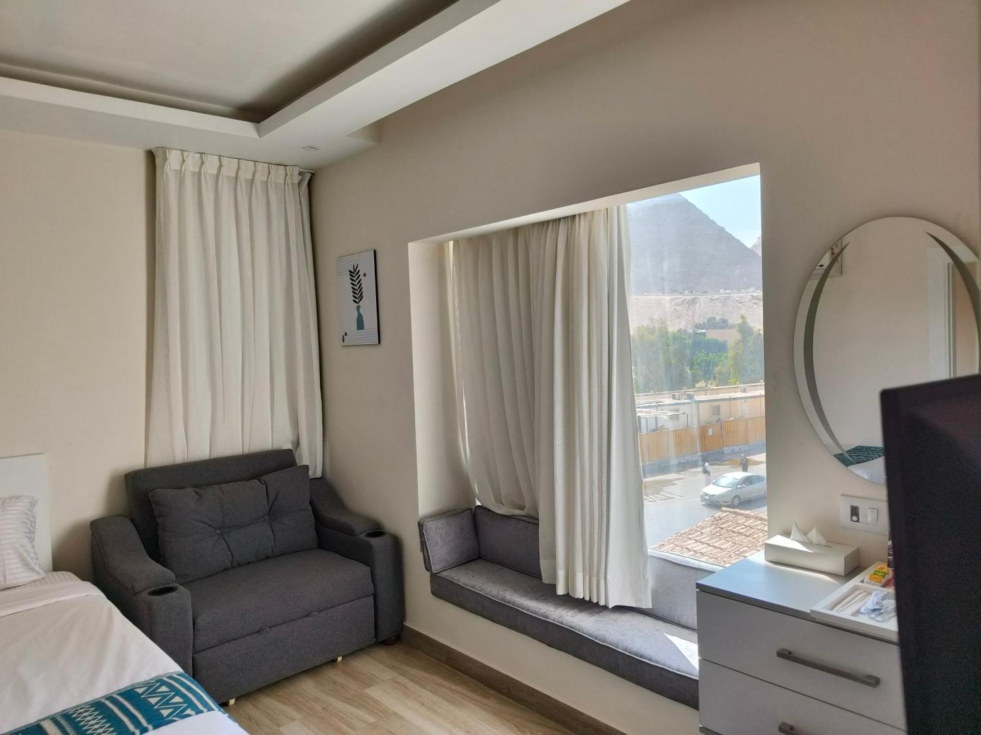 Maria Pyramids House Hotel Kafrat al Jabal Bilik gambar